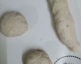 A picture of step 3 of Kashmiri Khatte Baigan with Khasta Puri.