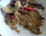 A picture of step 2 of Kitchen King Masala.