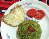 Foto langkah ke 8 dari resep Nasi Goreng Hijau.