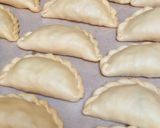 Foto langkah ke 5 dari resep Pastel isi Ragout.