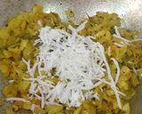 A picture of step 2 of Cabbage Thoran.