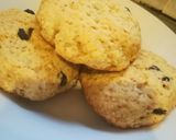 A picture of step 8 of Coconut & currants cookies.