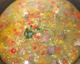 Foto del paso 6 de la receta: Lentejas con albahaca, magro y verduritas
