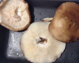 A picture of step 1 of Mushroom Marscapone Phyllo Bites.