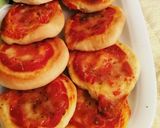 Foto del passaggio 6 della ricetta Panini, calzoncini e pizzette da buffet con un unico impasto!