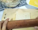 Foto langkah ke 4 dari resep Roti goreng isi ragout sosis keju.
