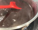A picture of step 4 of #ChooseToCook Damson and blackberry cheese.