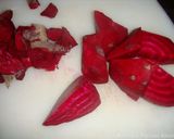 A picture of step 1 of Pickled beetroot.