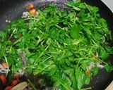 Foto langkah ke 3 dari resep Tumis selada air terasi.