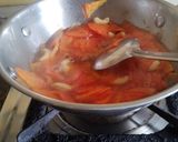A picture of step 3 of Papaya plastic chutney.