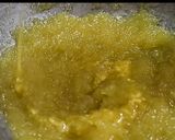 A picture of step 3 of Papaya halwa.