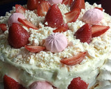 Foto del paso 11 de la receta: TORTA DE CREMA 🎂 CON 🍓🎂🍓FRUTILLAS 🍓🎂🍓🎂🍓🍓🍓🍓🍓