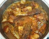 A picture of step 3 of Vũ Đại Village Braised Fish.