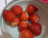 Foto langkah ke 1 dari resep Fruit sando 🍓.