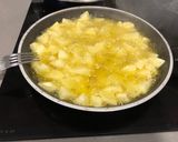 Foto del paso 1 de la receta: Patatas con pescado en salsa verde