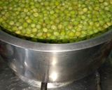 A picture of step 3 of Hare Matar ki Ghugni (Masalay wale matar).