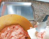 รูปขั้นตอนการทำที่ 5 ของ เกี๊ยวน้ำทำกินเองง่ายๆ