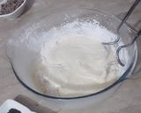 A picture of step 5 of Chocolate chip cookies.