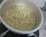 Foto langkah ke 1 dari resep Martabak milor (mie & Telor).