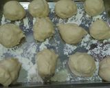 Foto langkah ke 3 dari resep Bakpau isi coklat sederhana.