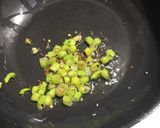 A picture of step 2 of Sabudana khichdi.