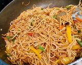 ভেজিটেবলস এগ চাউমিন (vegetables egg chow mein recipe in Bengali) রেসিপির ধাপ 5 ছবি