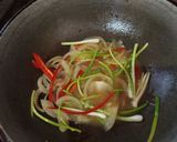 Foto langkah ke 5 dari resep Gaji Bokkeum (Tumis Terong Ala Korea).