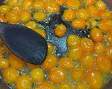 Foto del passaggio 4 della ricetta Fusilli al sugo giallo