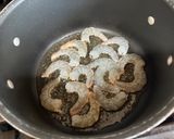 A picture of step 2 of Shrimp and Chicken Pancit Canton.