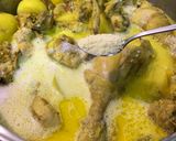 Gambar langkah 3 resipi Ayam Masak Lemak Cili Api.
