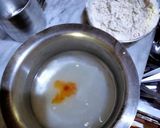 A picture of step 2 of Meethey pakorey.