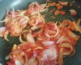 A picture of step 3 of Capsicum, Fry potato and Tomato Subji.
