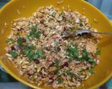 A picture of step 3 of Chatpati Bhel.