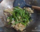 Foto langkah ke 4 dari resep Tumis Tuna Buncis.