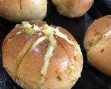 Foto langkah ke 7 dari resep Garlic Cream Cheese Bread.