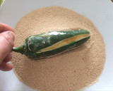Foto del paso 15 de la receta: Ajíes Jalapeños rellenos fritos