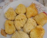 Foto langkah ke 7 dari resep Roti Goreng Crispy Sederhana Tanpa Mixer.