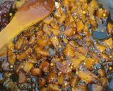 A picture of step 4 of Sweet peach chutney.