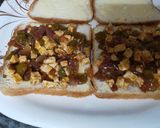 A picture of step 3 of Cheese chilli sandwich.