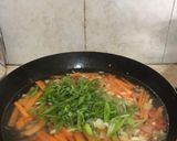 Foto langkah ke 4 dari resep Edisi #BekalNgantor - Ayam Wortel Saus Tiram.
