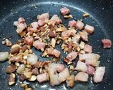Foto del passaggio 2 della ricetta #478 Spaghetti in crema di pomodorini gialli, dadini di pancetta e mandorle caramellate al miele🥓🍯