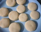 A picture of step 4 of SemolinaSweets.