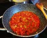 Foto del paso 5 de la receta: Caballa al horno con salsa de pimiento y patata