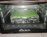Foto langkah ke 6 dari resep Ogura pandan cake resep tintin rayner.
