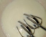 A picture of step 5 of Red velvet cupcakes II.