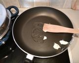 Φωτογραφία βήματος 4 της συνταγής Μπριζόλες χοιρινό αρωματικό βούτυρο καραμε/μένα κρεμ/ια Αντώνης