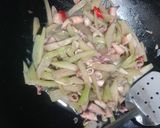 Foto langkah ke 7 dari resep Labu Siam Cumi Asin Ketumbar.