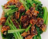 Hình bước làm 2 của món Sò lông xào cải ngọt