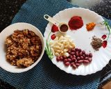 A picture of step 2 of Torai bharwan.