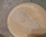 Foto del paso 3 de la receta: Magdalenas caseras muy esponjosas con copete